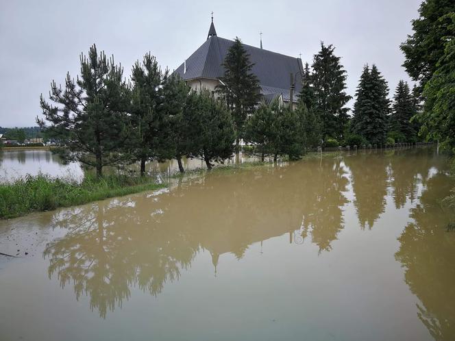 Powódź w Łapanowie