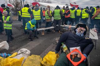 Strajk rolników. Ciągniki blokują drogi w całej Polsce. Gigantyczne utrudnienia