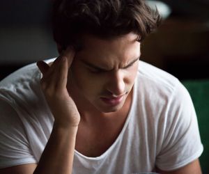 Nerwiak to nowotwór układu nerwowego, który daje bardzo nietypowe symptomy. Objawy i leczenie nerwiaka 