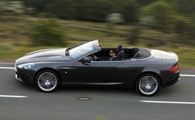 Aston Marin DB9 Volante