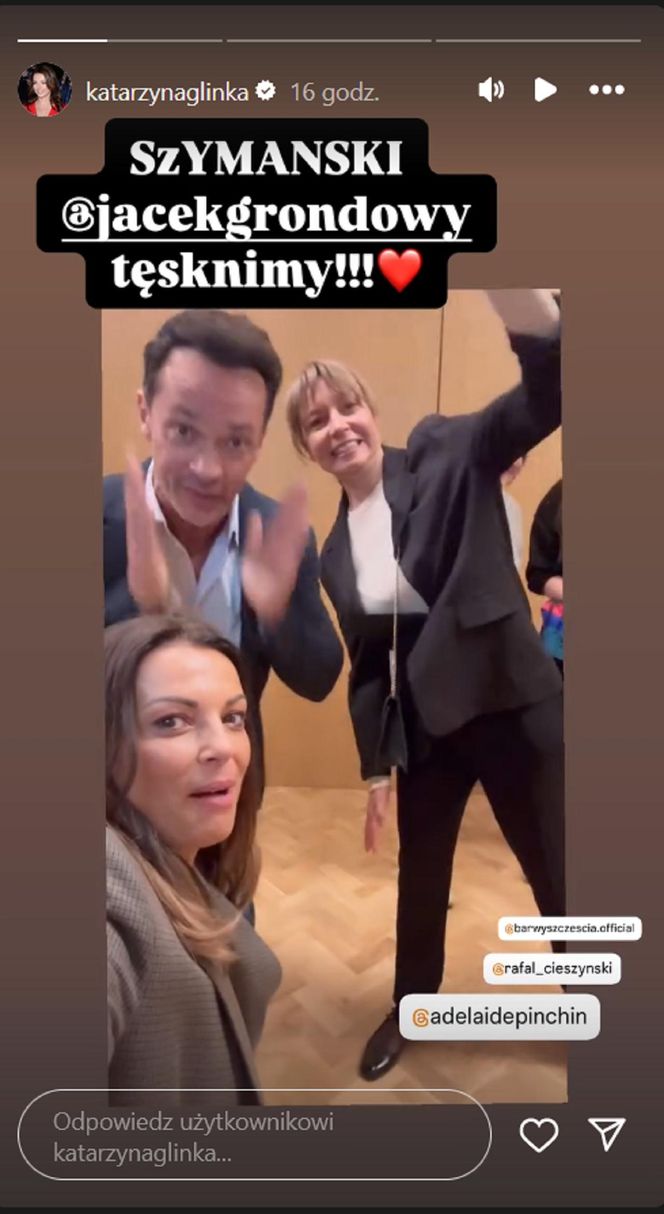 Barwy szczęścia na planie. Kasia (Katarzyna Glinka), Mariusz (Rafał Cieszyński), Szymańska (Agata Pruchniewska)