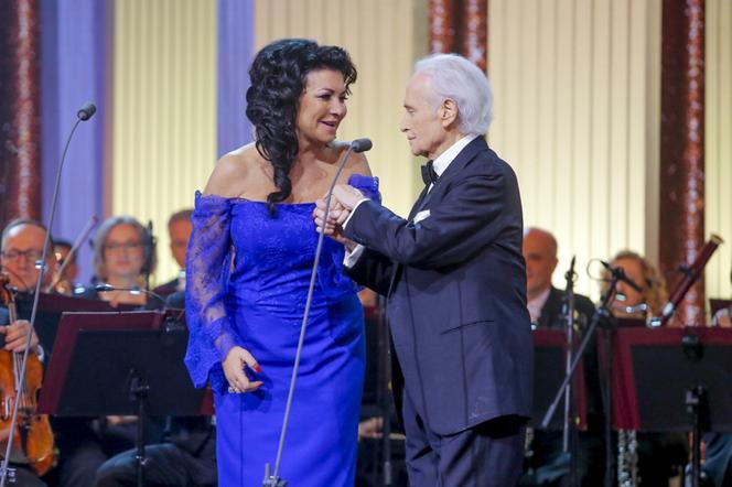 Cud życia. José Carreras - specjalny koncert wielkanocny w TVP.  Joanna i Jacek Kurski zachwycili na koncercie wielkanocnym.