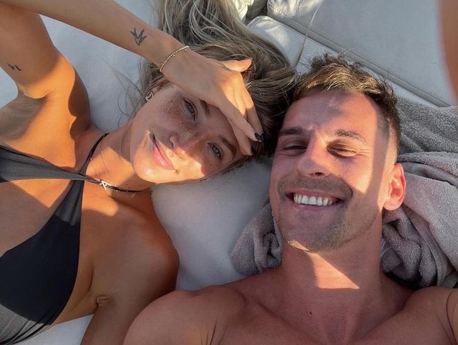 Arkadiusz Milik, Agata Sieramska