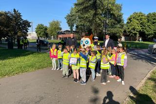 Bezpieczna droga do szkoły z krakowskimi policjantami