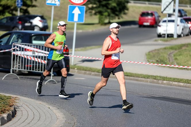 Tysiące biegaczy przebiegło ulicami Bytomia.