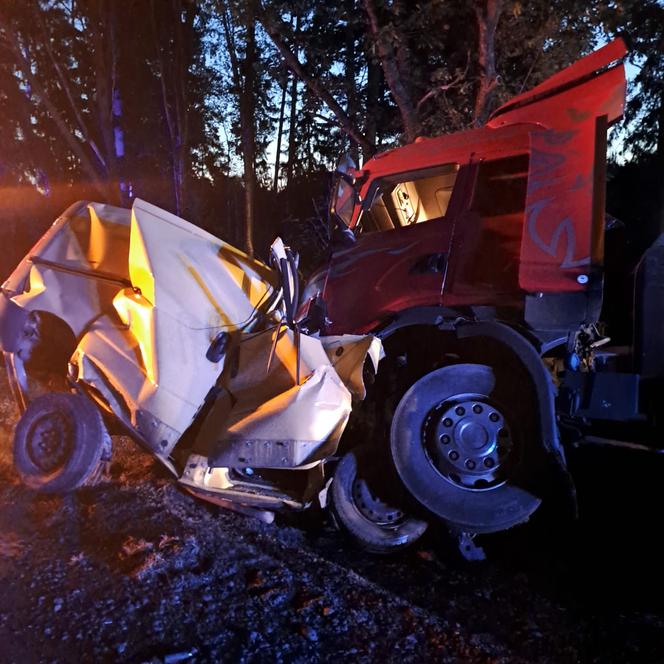 Koszmarny wypadek wpod Rzeczenicą. Nie żyją dwie osoby