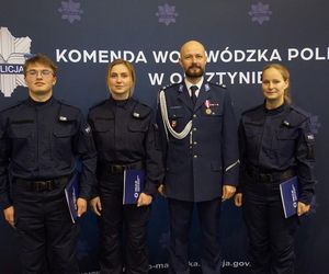 Nowi policjanci wypowiedzieli słowa przysięgi. Na Warmii i Mazurach rekrutacja wciąż trwa [ZDJĘCIA]