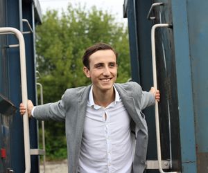 Znani aktorzy, muzycy i artyści pochodzący z Kielc i związani z regionem. Zobacz galerię
