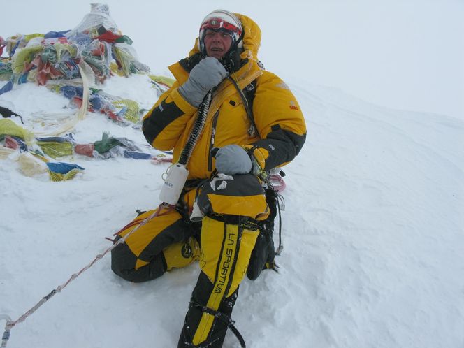 Alpinistka przekazała cenny prezent młodej kolarce, piękny gest! Zafascynowały ją osiągnięcia Katarzyny Niewiadomej