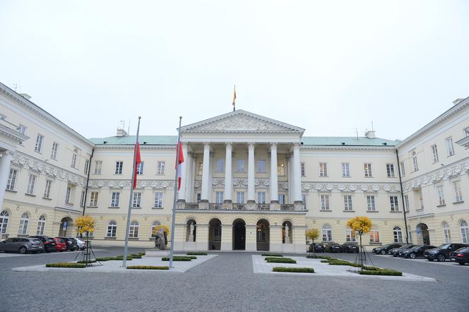 Urząd Miasta Warszawa, Ratusz