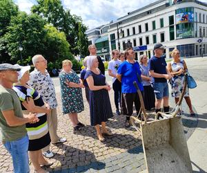 Protestowali przeciwko budowie masztów komunikacyjnych zbyt blisko domów