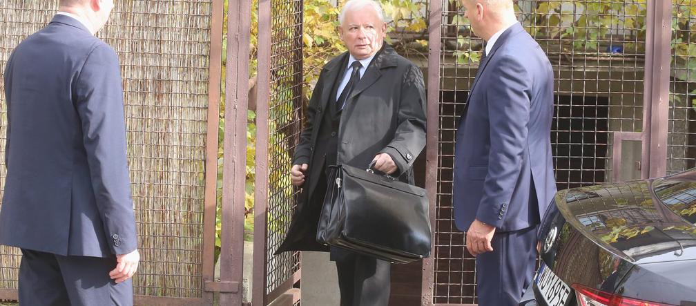 Zoperują prezesowi kolano bez kolejki