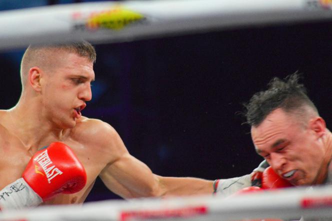 KnockOut Boxing Night 7 Rzeszów - Fiodor Czerkaszyn vs Wes Capper