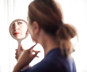 Problemy CERY DOJRZAŁEJ: suchość, przebarwienia, znamiona