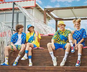 Streetwearowo, oldschoolowo i kolorowo! Nowa kolekcja ubrań i akcesoriów już w sprzedaży