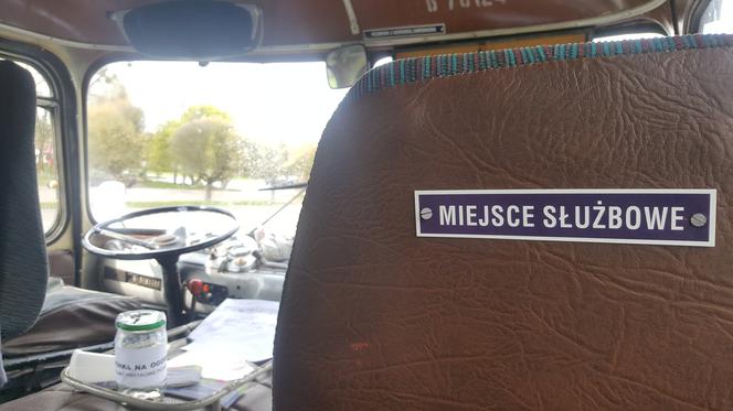 Kurs zabytkowym autobusem i rejs tramwajem wodnym