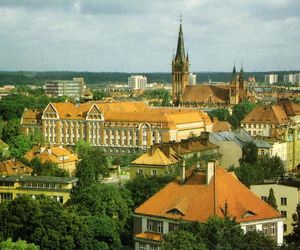 To jeden z najpiękniejszych budynków w Olsztynie. Dawniej pomieszczenia zajmowało m.in. Gestapo