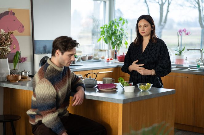 Barwy szczęścia odc. 3203 nowy sezon. Natalia (Maria Dejmek), Cezary (Marcel Opaliński)