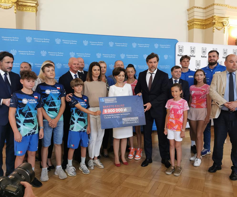 8 milionów złotych dofinansowania z Polskiego Ładu dla Kalisza na budowę kortów tenisowych 