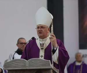 Pogrzeb brutalnie pobitego księdza Lecha. Poruszające słowa arcybiskupa. Módlmy się za sprawcę