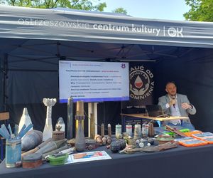 Poruszający moment podczas zlotu detektorystów. Odnalezione nieśmiertelniki wróciły do rodzin