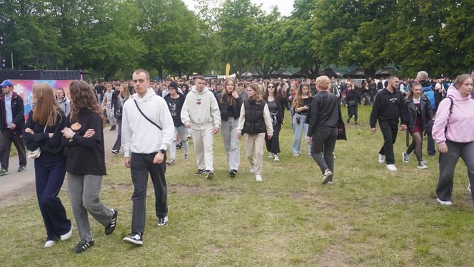 Kortowiada 2025. Koncerty na Plaży Kortowskiej przyciągnęły tłumy. Tak wyglądał drugi dzień imprezy!