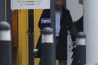 Monika Richardson i jej nowy ukochany przyłapani u lekarza. Tak ją wspierał po zabiegu