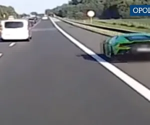 Lamborghini grzeje pasem awaryjnym. Polica ma apel do świadków
