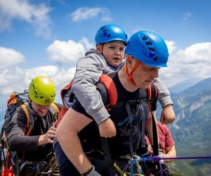 Szerpowie Nadziei z osobami z niepełnosprawnościami w Tatrach. To inicjatywa śląskich harcerzy