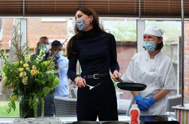 Naleśniki pokonały księżną Kate! Wpadka żony Williama na wizji