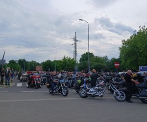 Lśniące maszyny i ryk silników. Do Bydgoszczy przyjechało kilka tysięcy harleyowców