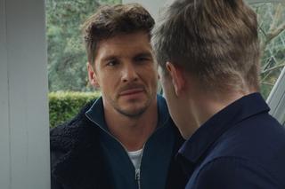 M jak miłość odcinek 1721. Marcin (Mikołaj Roznerski), Radek (Philippe Tłokiński)