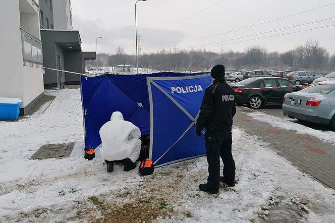 Rzeszów: Tragedia przy ul. Czudeckiej! Przed blokiem odnaleziono ciało 47-letniej kobiety! [AKTUALIZACJA]