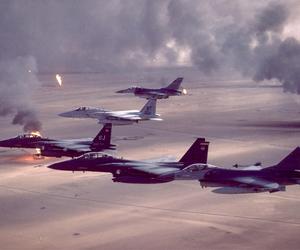 F-15E Strike Eagle i F-16C Falcon podczas operacji Pustynna Burza