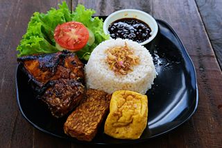 Oto najzdrowszy produkt sojowy na świecie. Zobacz, co robi z sercem, trawieniem i cholesterolem