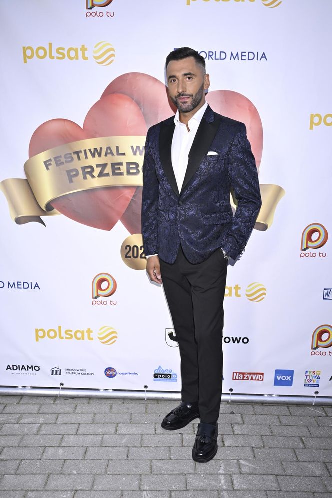 Festiwal Weselnych Przebojów Polsatu. Marcelina Zawadzka jak młoda, Ela Romanowska z wielkim rozcięciem, a Miszczak kwitnie!