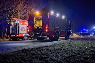 Śmiłowo. 41-latka ofiarą śmiertelnego wypadku. Trzy inne osoby ranne w zderzeniu audi i peugeota 