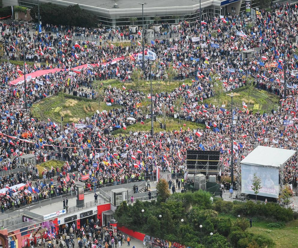 To wyzwanie razy dwa. Kilkanaście tysięcy policjantów na ulicach Warszawy