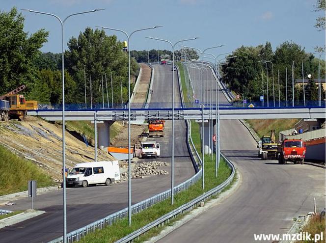 Trwa przebudowa alei Wojska Polskiego i ulicy Żółkiewskiego. Jak postępują prace? 