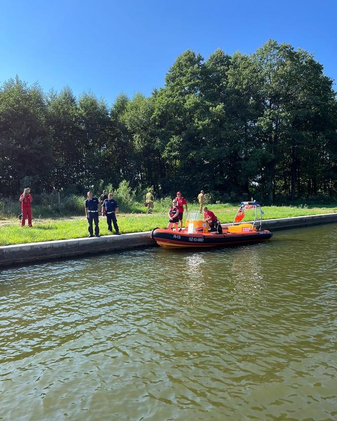 Samochód na dnie Kanału Grunwaldzkiego. Akcja służb