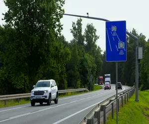 Kilkadziesiąt nowych odcinkowych pomiarów prędkości w Polsce. Wiemy, gdzie zostaną zamontowane