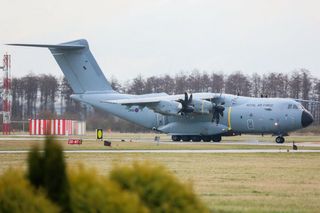 Airbus A400M Atlas, A330 MRTT.
