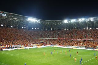 Międzynarodowy futbol w Białymstoku! Polacy zagrają z Włochami na Chorten Arena