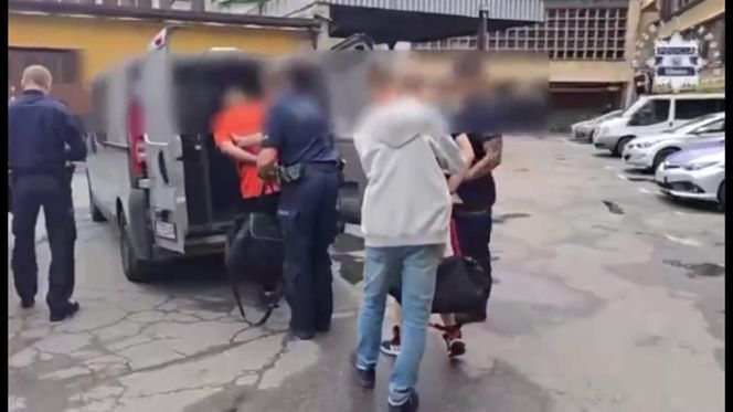 Wielka akcja śląskiej policji. Udało się złapać m.in. zabójcę z Bytomia. Chował się za szafą