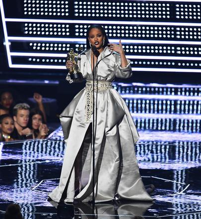 Rihanna na MTV VMA 2016