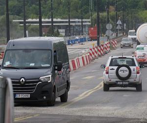 Nad Brdą w Bydgoszczy powstają nowe mosty. Zaglądamy na plac budowy [ZDJĘCIA]