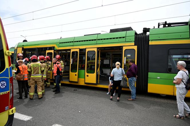 Dwa tramwaje zderzyły się 8 bm. na ul. Hetmańskiej w Poznaniu. Poszkodowanych zostało 15 osób. Jedna jest w stanie ciężkim