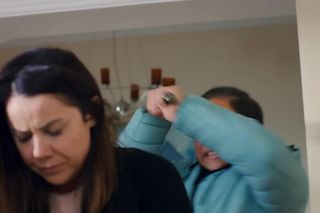 Dramatyczne chwile w „Miłości i nadziei” – Gönül nieprzytomna po brutalnym ataku