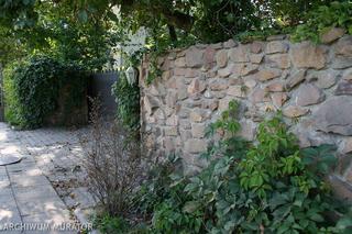 Ogrodzenia z kamienia: jaki kamień nadaje się na ogrodzenie ogrodu?