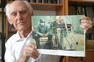 To była przełomowa operacja profesora Religi. Pacjent z nowy sercem żył jeszcze 30 lat